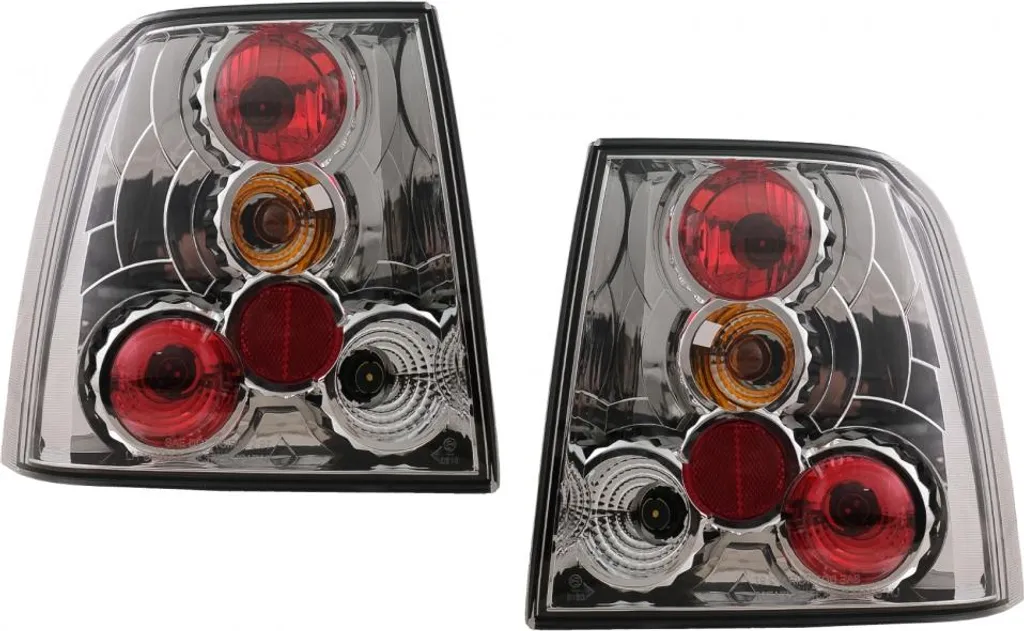 Remplacer feux arrière cassés VW Passat B5 avec ce kit Chrome Berline