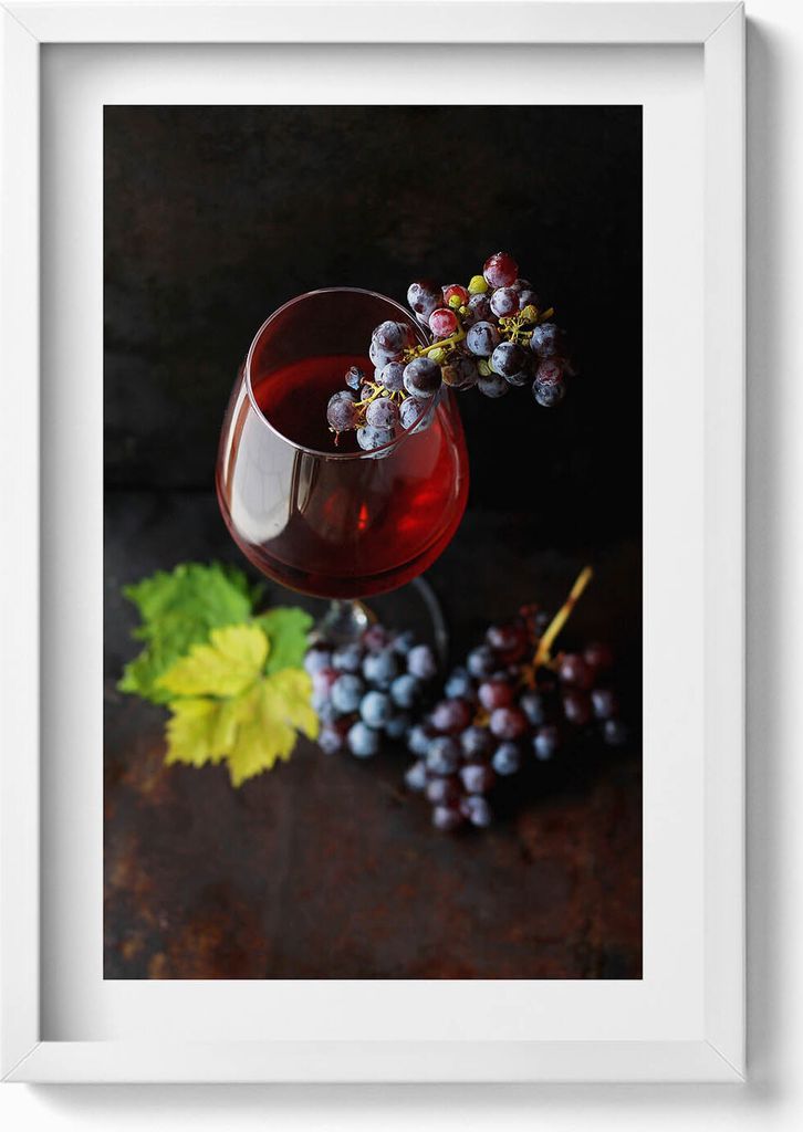 Glas Wein und Weintrauben– Wandbild mit Rahmen – Gerahmtes Bild – Wanddekoration – 40x60 cm – Weiß