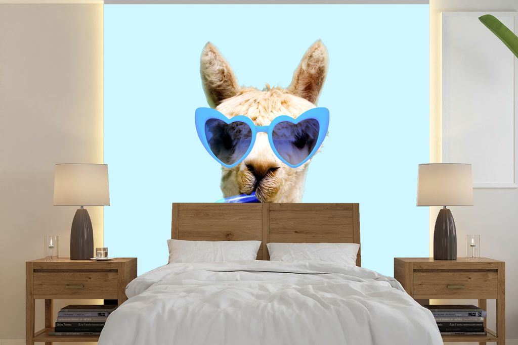 MuchoWow Fototapete für Wohnzimmer oder Schlafzimmer Wandtapete Vinyl Motivtapete Lama - Sonnenbrille - Blau - Tier - 350x350 cm - Schlafzimmert...