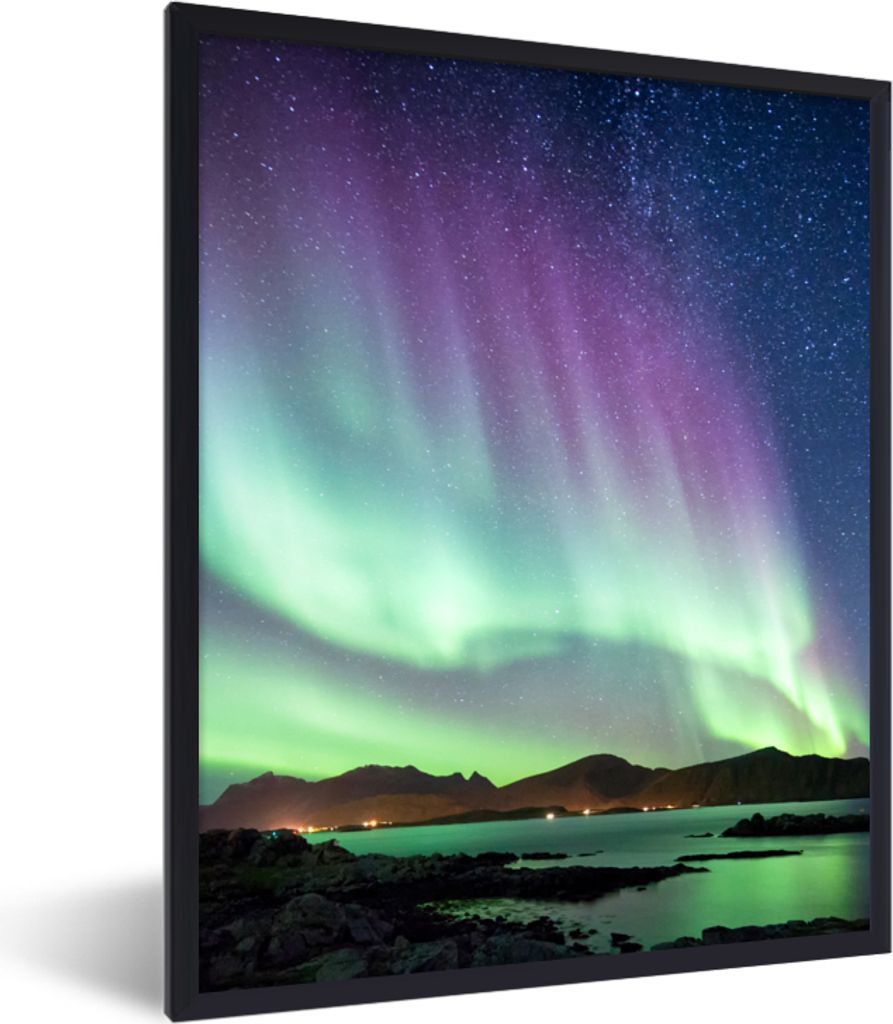 MuchoWow Gerahmtes Poster Nordlicht - Grün - Lila - Sternenhimmel - See - Berg 60x80 cm - Poster mit Schwarzem Bilderrahmen Wandposter Rahmen Fo...