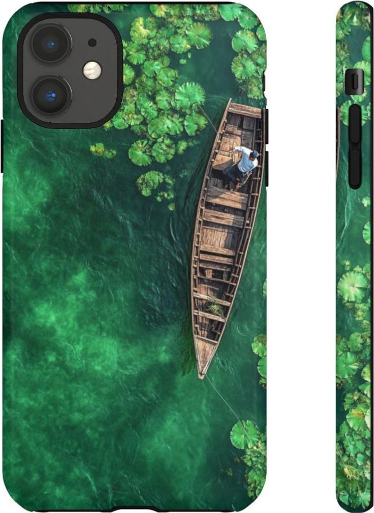 Fischerboot zwischen Lotusblättern aus der Vogelperspektive – Hülle Kompatibel mit iPhone 11