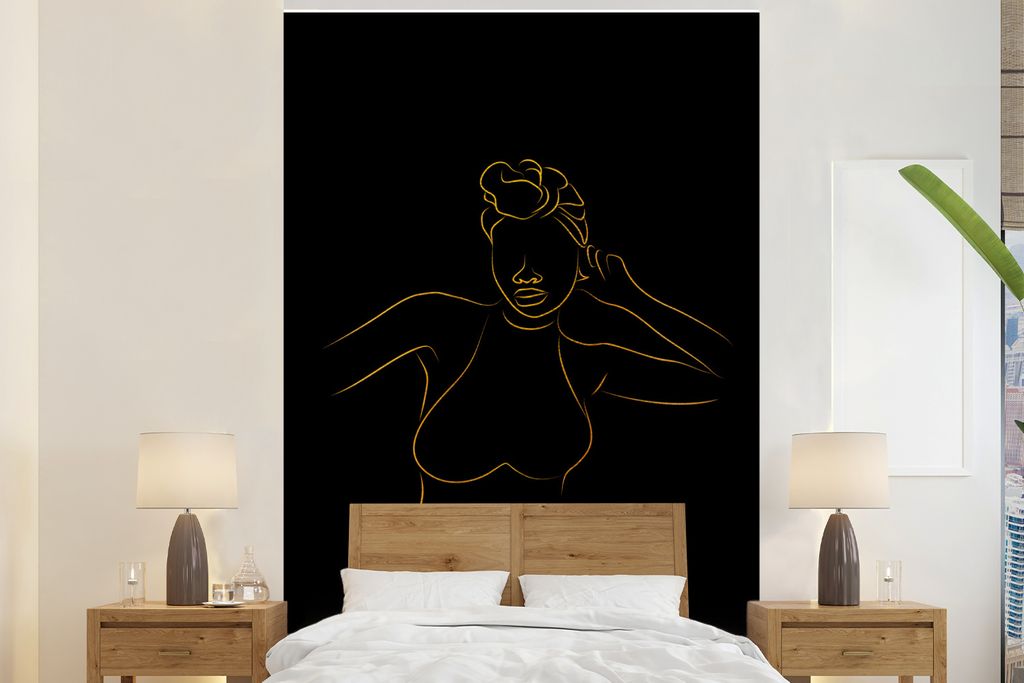 MuchoWow Fototapete für Wohnzimmer oder Schlafzimmer Wandtapete Vinyl Motivtapete Frau - Schwarz - Gold - Strichzeichnung - 160x240 cm - Vinylta...