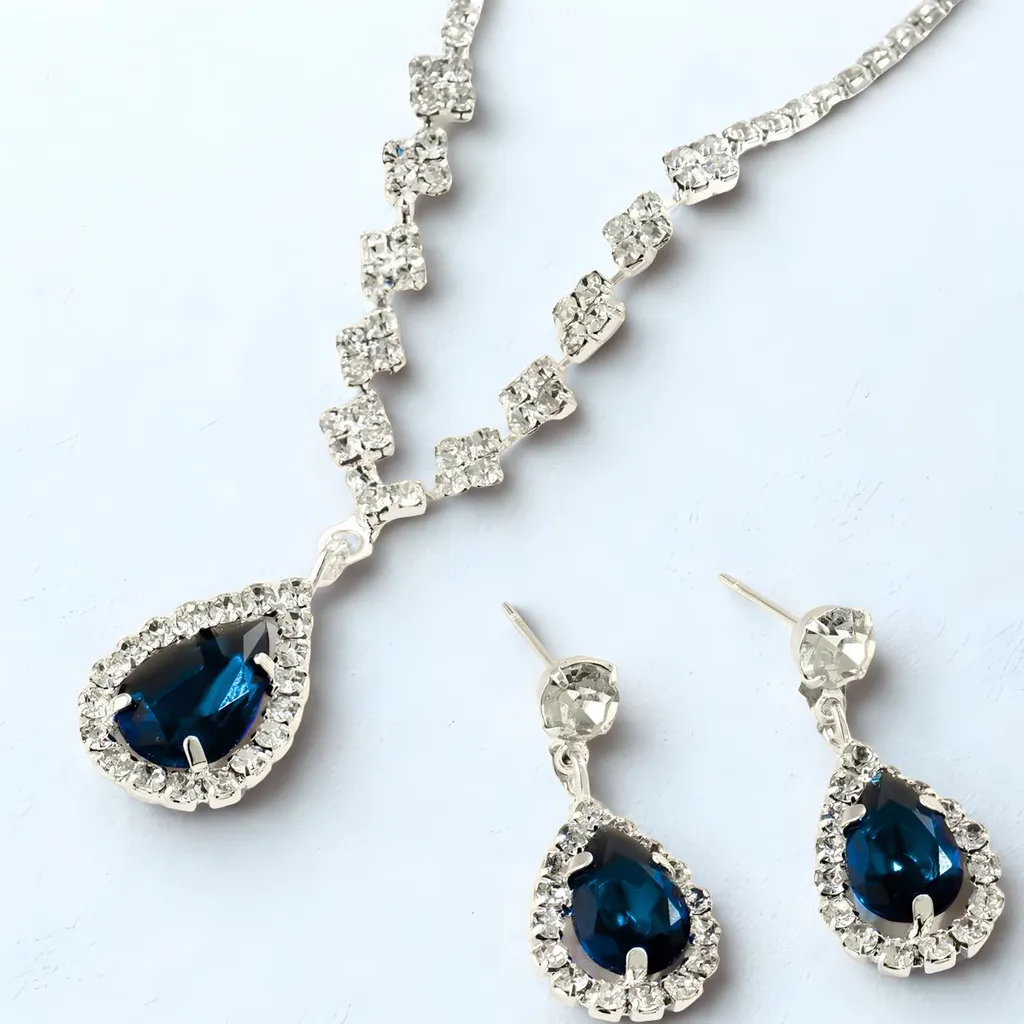 Set KR-38892: Elegante Gioiello Argento e Blu con Zirconi KP38892