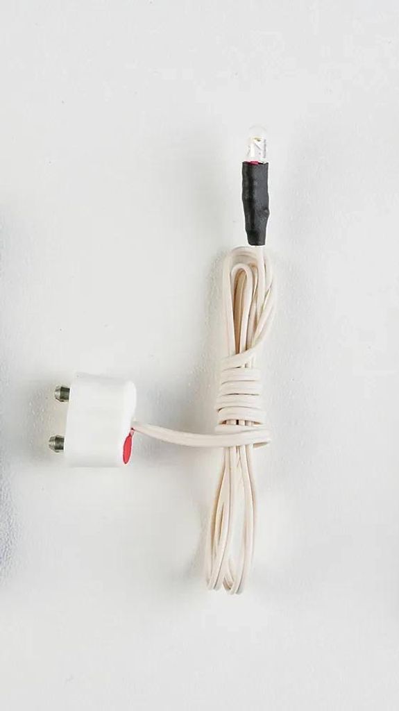 Miniatur-LED konkav, 3 mm, mit Kabel und Stecker weiß