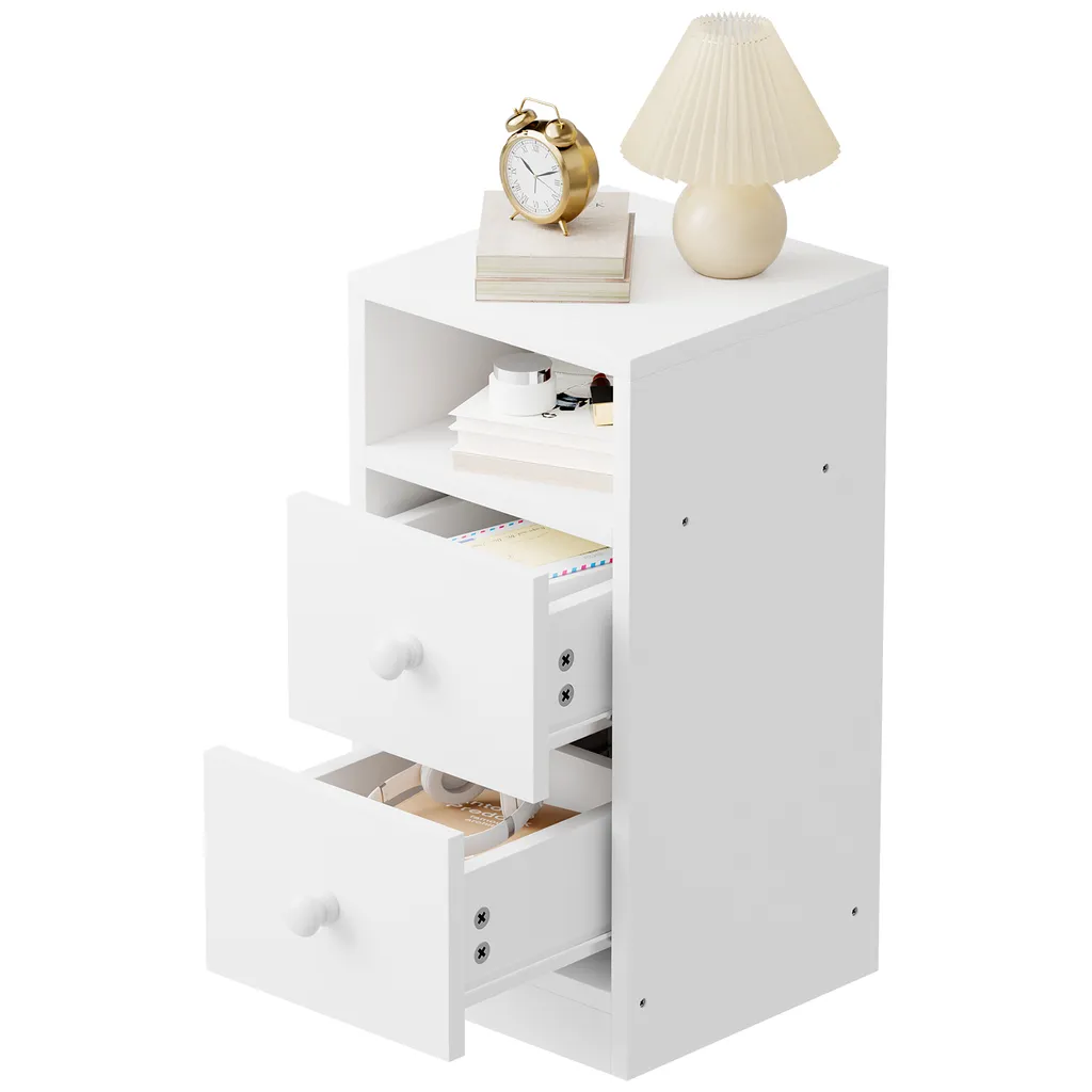 Petite table d'appoint blanche avec compartiment ouvert pour chambre