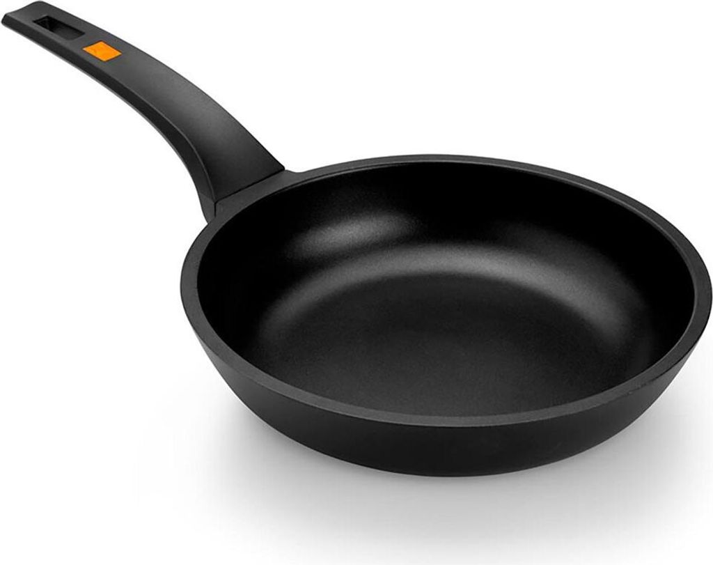 BRA Efficient | 26 cm Bratpfanne, Aluminiumguss mit Antihaftbeschichtung, für alle Herdarten einschließlich Induktion geeignet, -frei