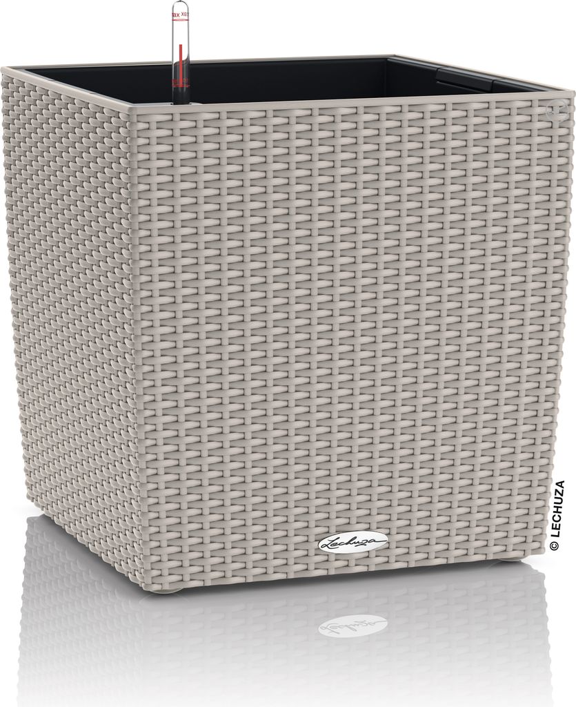 LECHUZA-Pflanzgefäß CUBE Cottage 50 Sandbraun | Pflanzgefäß mit Bewässerungssystem und Pflanzeinsatz | Flechtoptik | 49 x 49 x 49,5 cm | 15396