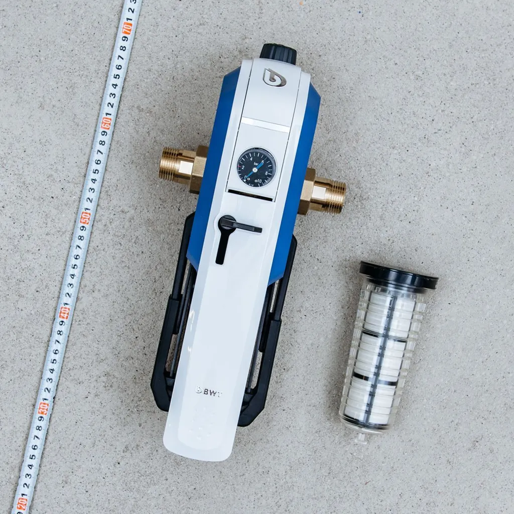 Station de Filtration d'Eau BWT E1 HWS DN25 avec Régulateur de Pression 1"