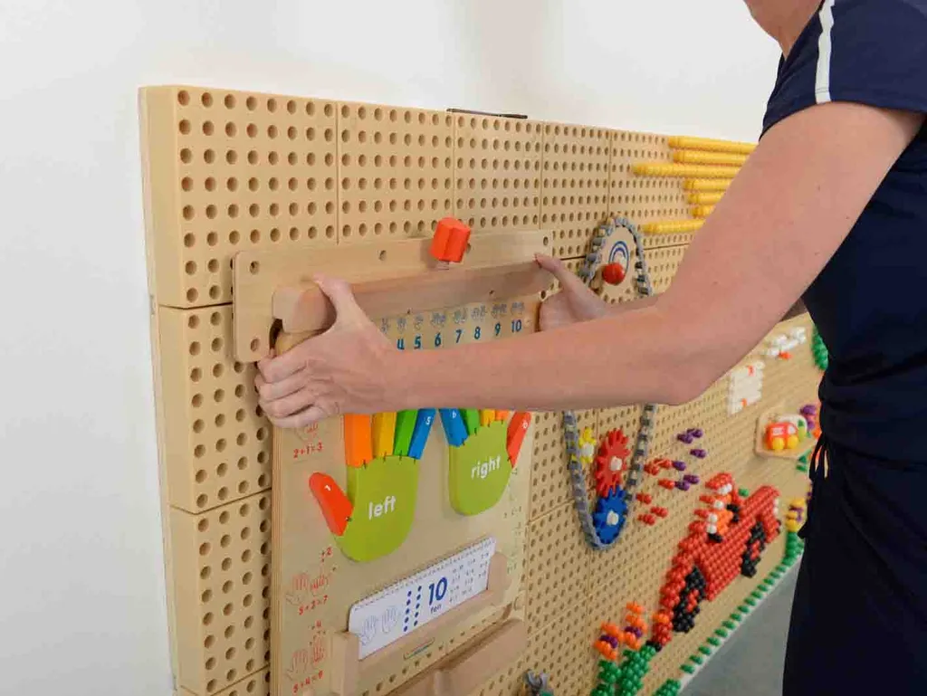 Sécuriser vos tableaux STEM avec le système de montage Masterkidz