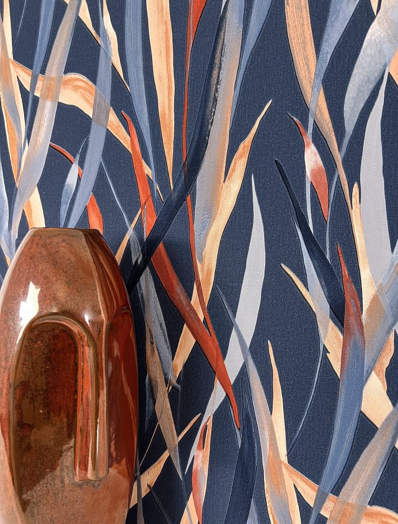 NEWROOM Tapete Blau Vliestapete Pflanzen - Mustertapete Modern Petrol Rot Gräser Natur Tropisch Blätter