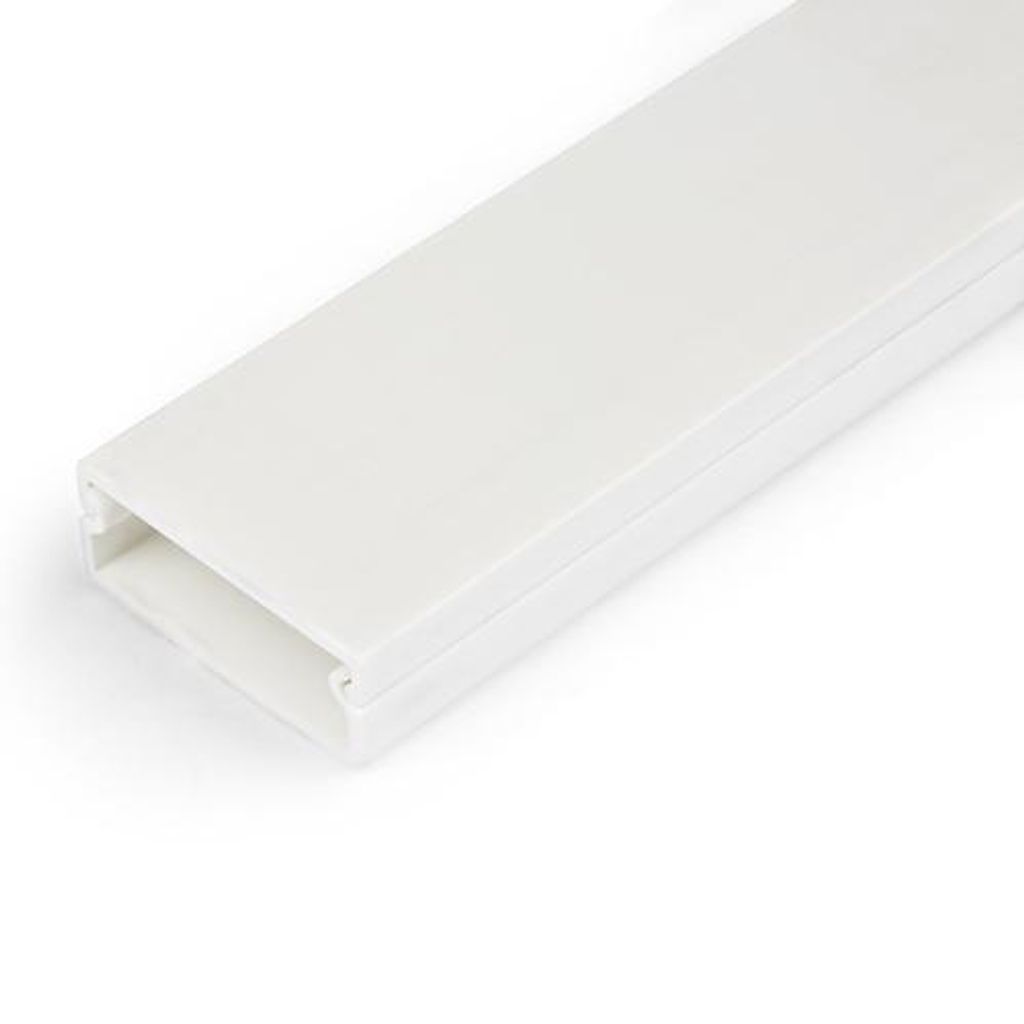 StarTech.com 1m Kabelkanal Selbstklebend, 32x11mm, PVC, Sockelleiste/Wandkabelka