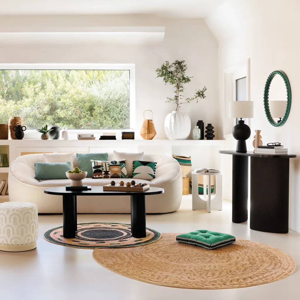 Petite Table d'Appoint Ivoire Bloom 50x40 cm - Finition Matte Chic