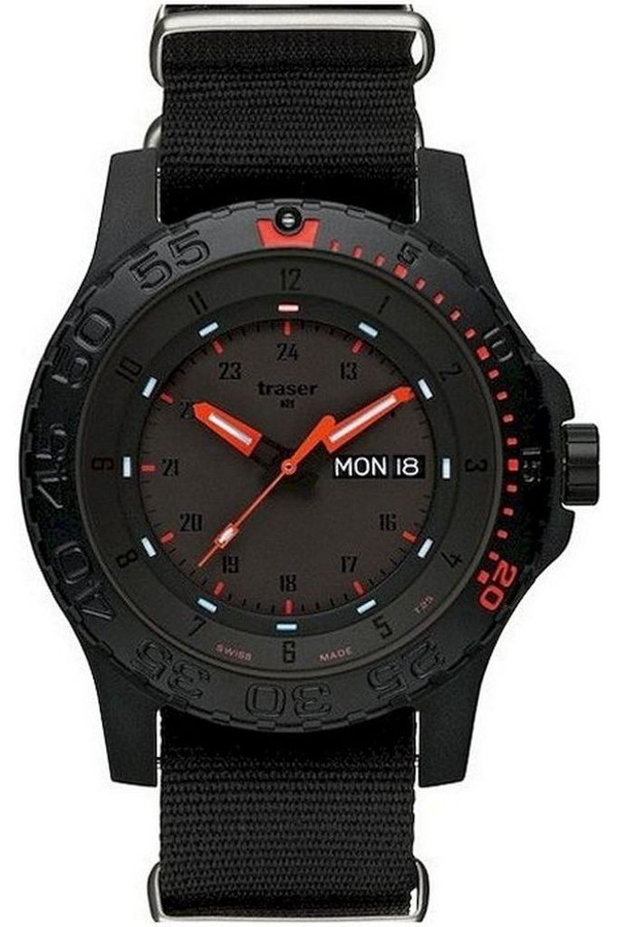 Traser H3 - 104147 - Armbanduhr - Herren - Quarz - P66 Red Combat