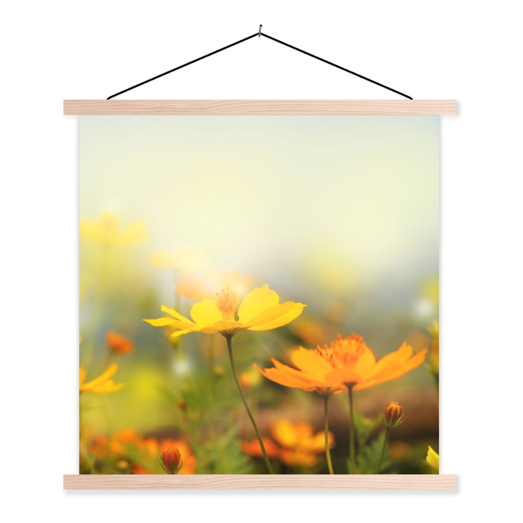 MuchoWow Textilposter Blumen - Landschaft - Gelb 60x60 cm mit holzfarbenen Rahmen - Wanddekoration