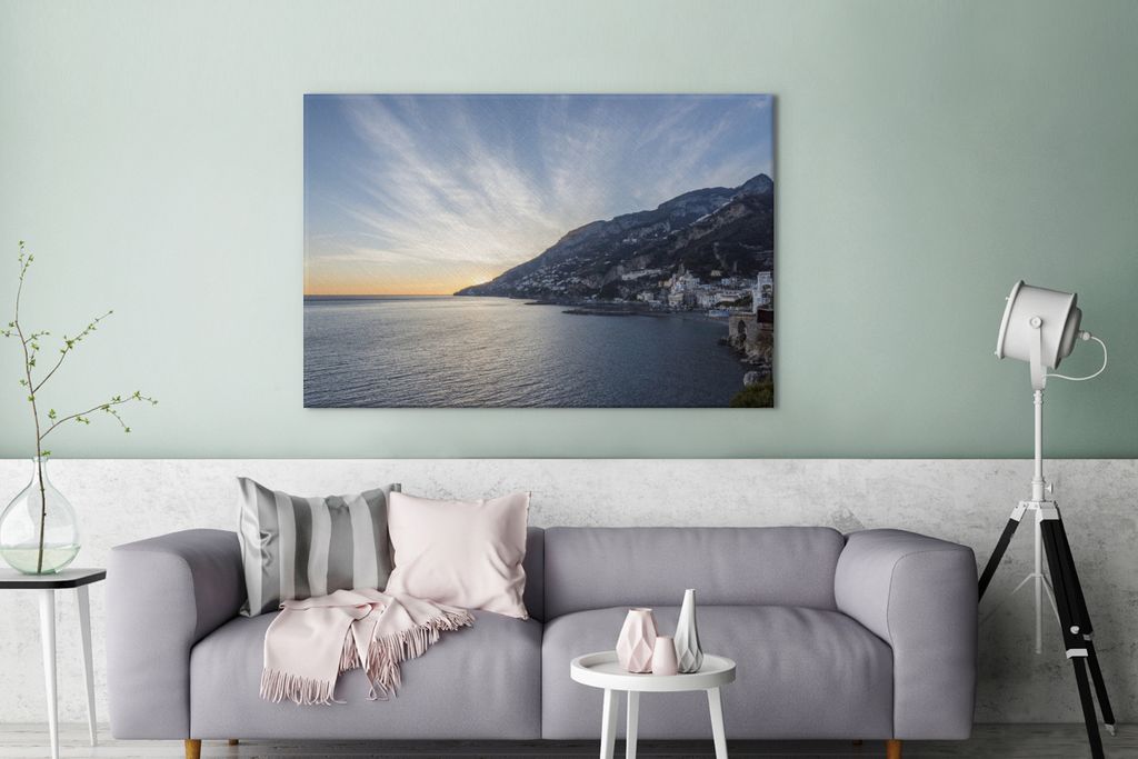 OneMillionCanvasses - Leinwandbilder - 140x90 cm, Der Sonnenuntergang hinter den Bergen der Amalfiküste, Wandbilder Kunstdruck Wanddekoration - ...