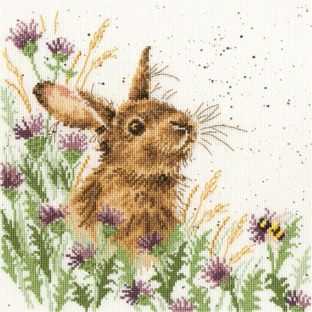 Kit broderie point de croix fleurs de prairie 26x26cm Bothy Threads