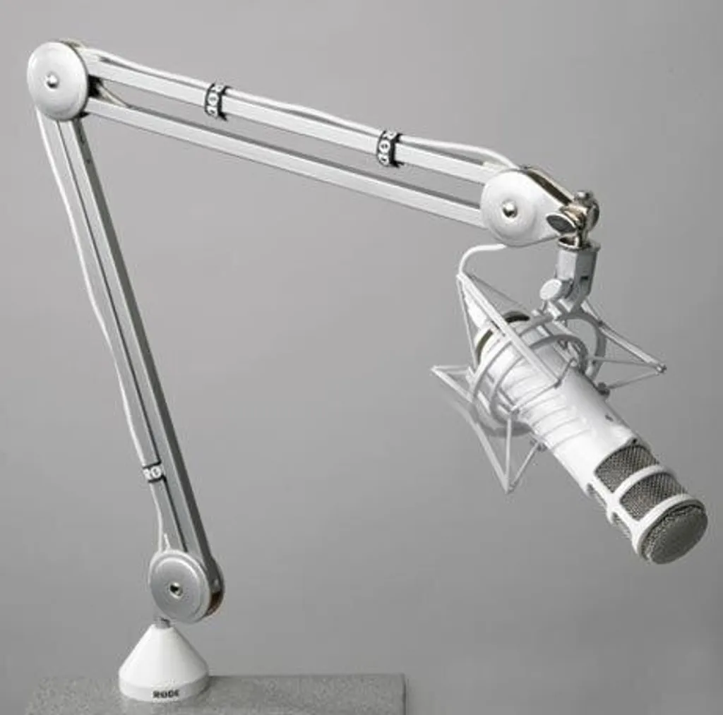 Microphone antibruit RODE Podcaster pour éliminer les échos USB - 5