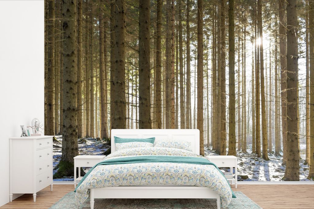 MuchoWow Fototapete für Wohnzimmer oder Schlafzimmer Wandtapete Vinyl Motivtapete Ein Wald mit Baumstämmen in einer Winterlandschaft - 390x260 ...