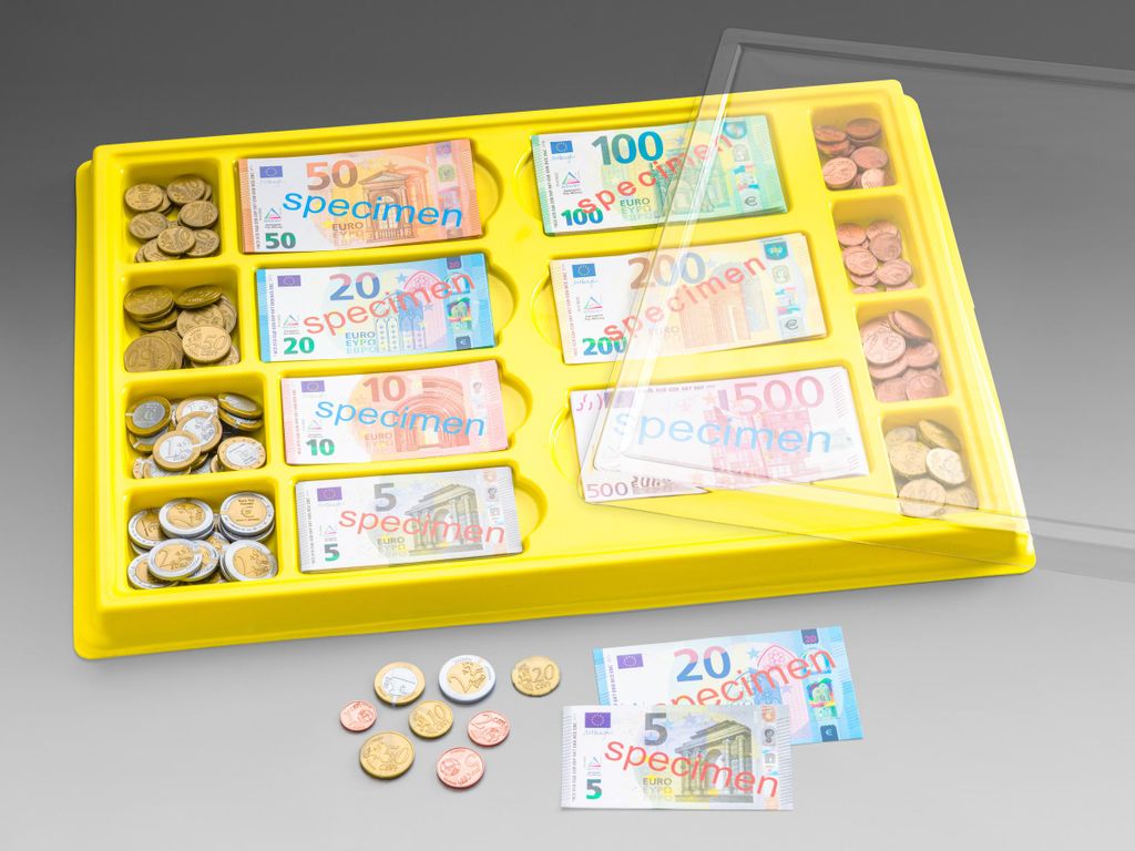 Wissner Geldkassette mit 130 Scheine und 160 Münzen