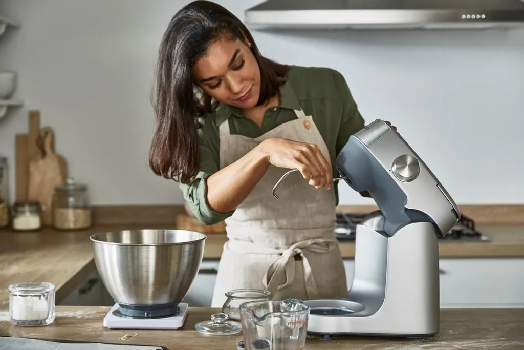 Robot de cuisine Kenwood KHC29.P0SI polyvalent pour gagner de la place