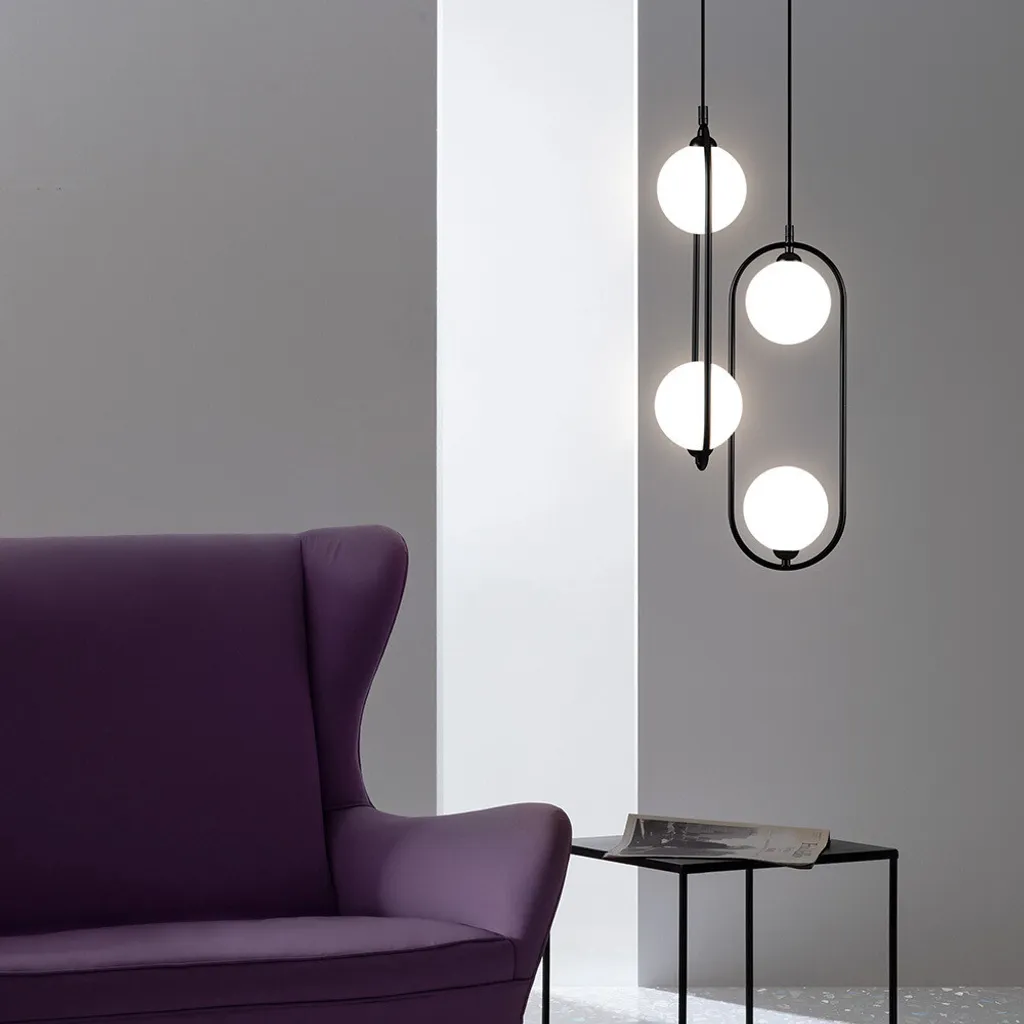 Suspension design pour éclairage doux sans éblouissement noir et blanc