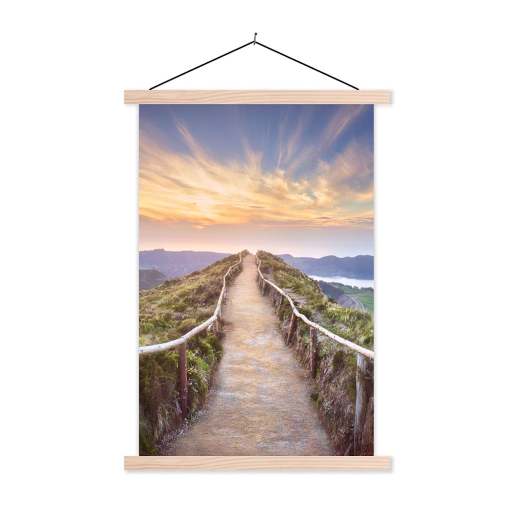 MuchoWow Textilposter Berge - Natur - Weg 120x180 cm mit holzfarbenen Rahmen - Textil-Plakat