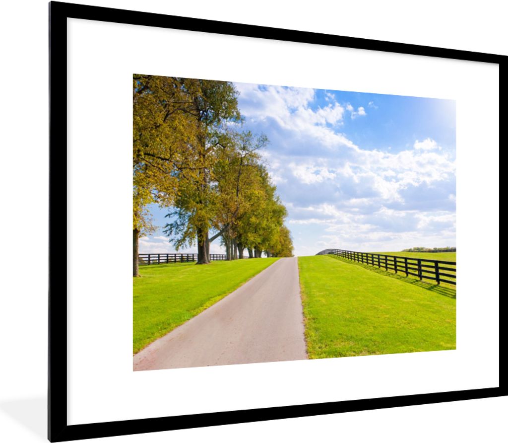 MuchoWow Gerahmtes Poster Wolken - Bäume - Straße 80x60 cm - Poster mit Schwarzem Bilderrahmen Wandposter Rahmen Foto Bilder - Schlafzimmer-Dek...
