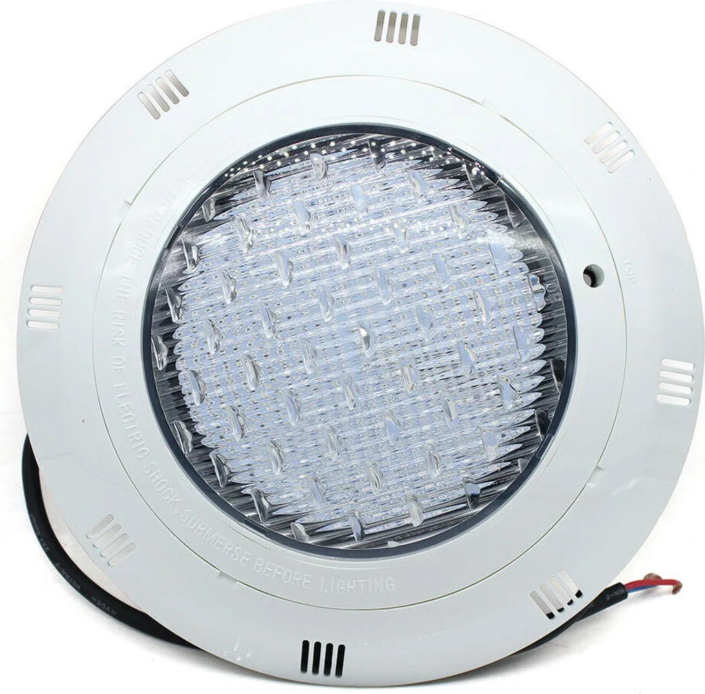 Lampe piscine LED 36W RGB : remplacez votre vieil éclairage énergivore