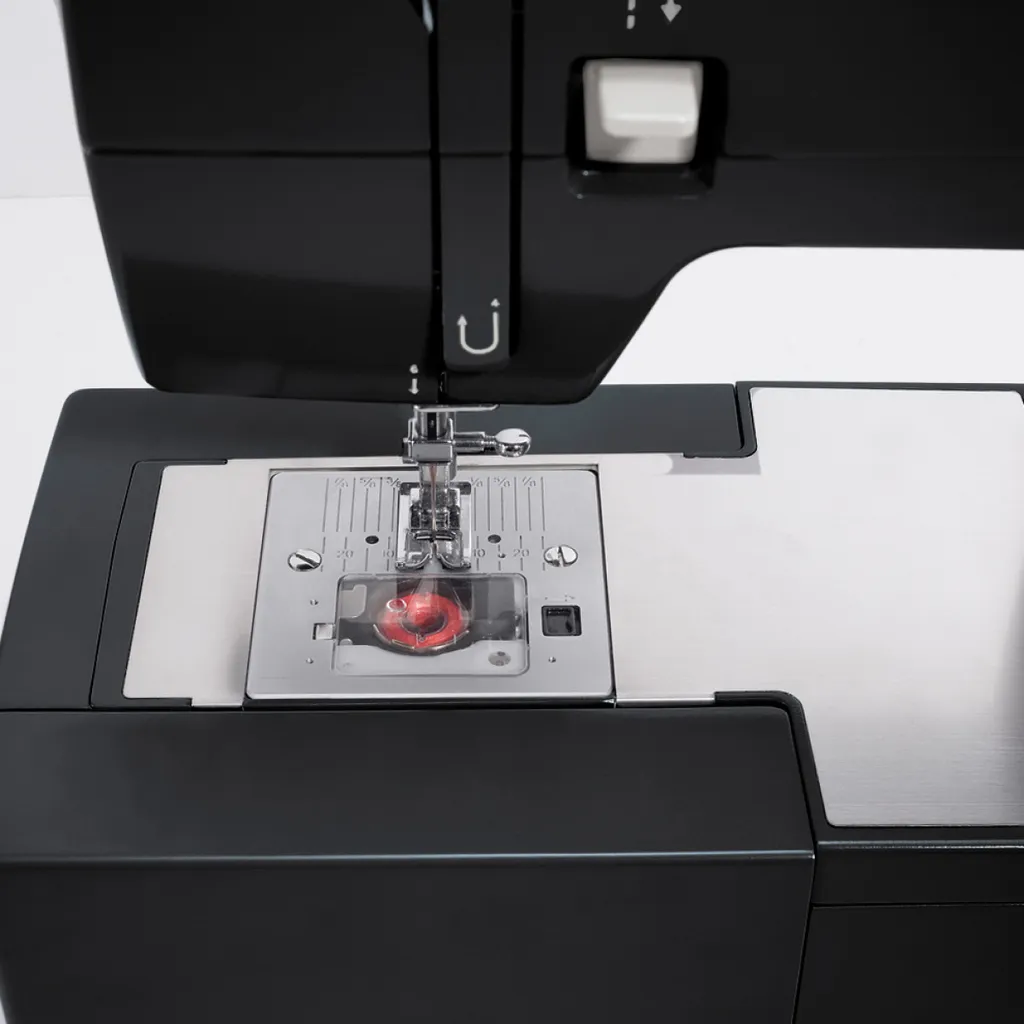 Machine à coudre SINGER 4432 Black Edition automatique et robuste - 15