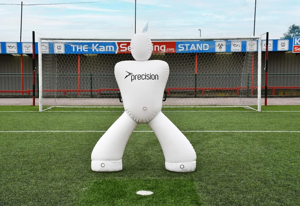 Mannequin gonflable football 195 cm blanc idéal pour mur de coup franc