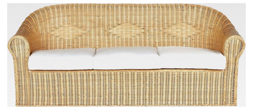 3-Sitzer Gartensofa aus Rattan in Natur mit weißen Kissen für Outdoor und Indoor