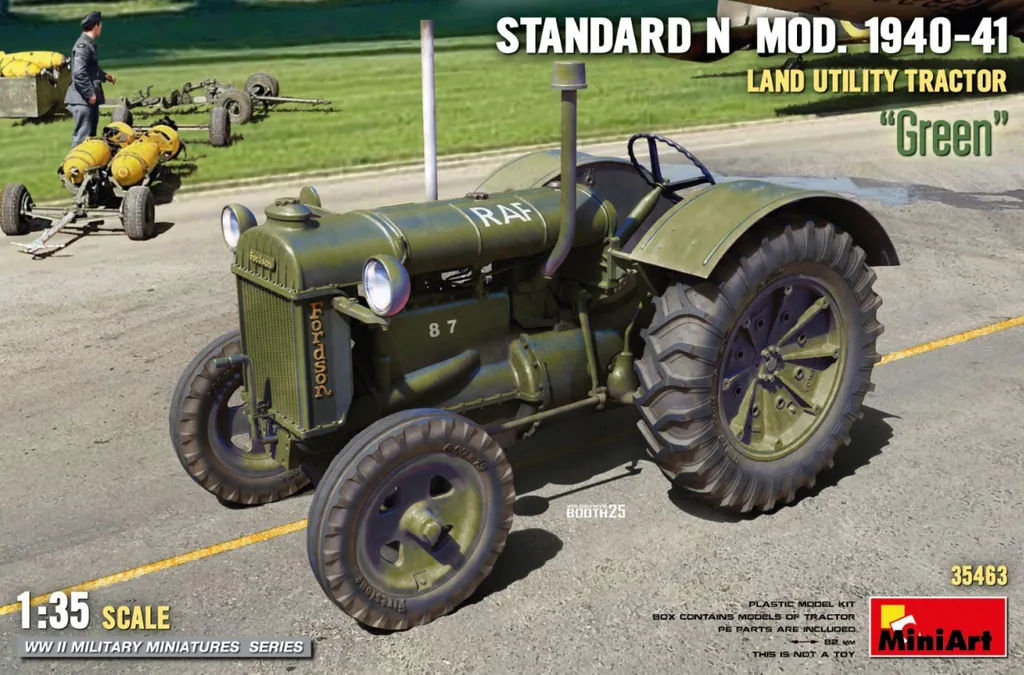 Maquette tracteur agricole ancien Land Utility Standard N vert 1941 au 1/35