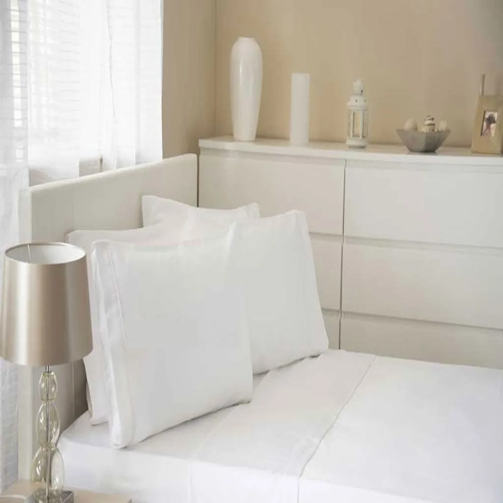 Drap plat en coton supérieur Belledorm 500 fils blanc lit 2 places