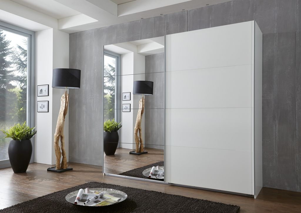 Kleiderschrank "Ernie" in WEISS mit 2 Türen und 2 Einlegeböden. Abmessungen (BxHxT) 225x210x65 cm