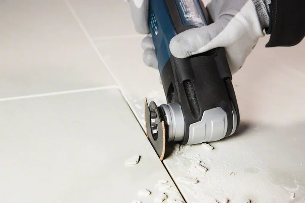 Comment couper vos sols avec précision ? Set Bosch PMF 4 pièces dédié