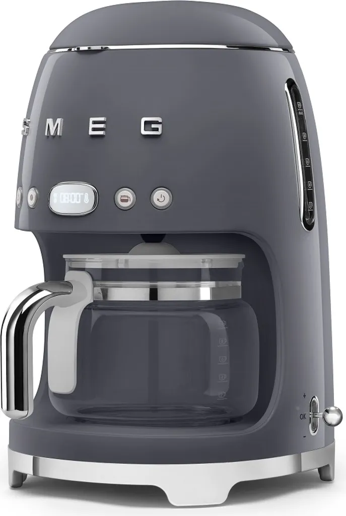 Machine à café Smeg programmable pour un réveil en douceur 10 tasses