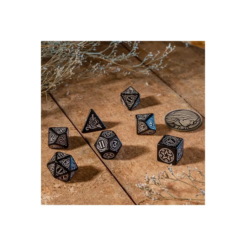 Dés The Witcher Yennefer : Finition obsidienne et gravures argentées 7pcs