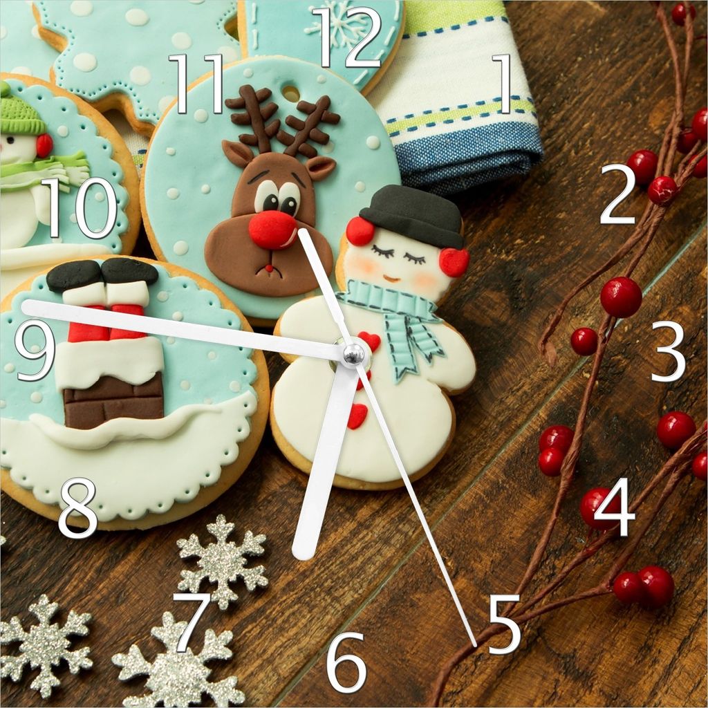 Wallario Design Wanduhr Weihnachten in der Küche - Plätzchen auf einem Holztisch aus Echtglas, Größe 20 x 20 cm