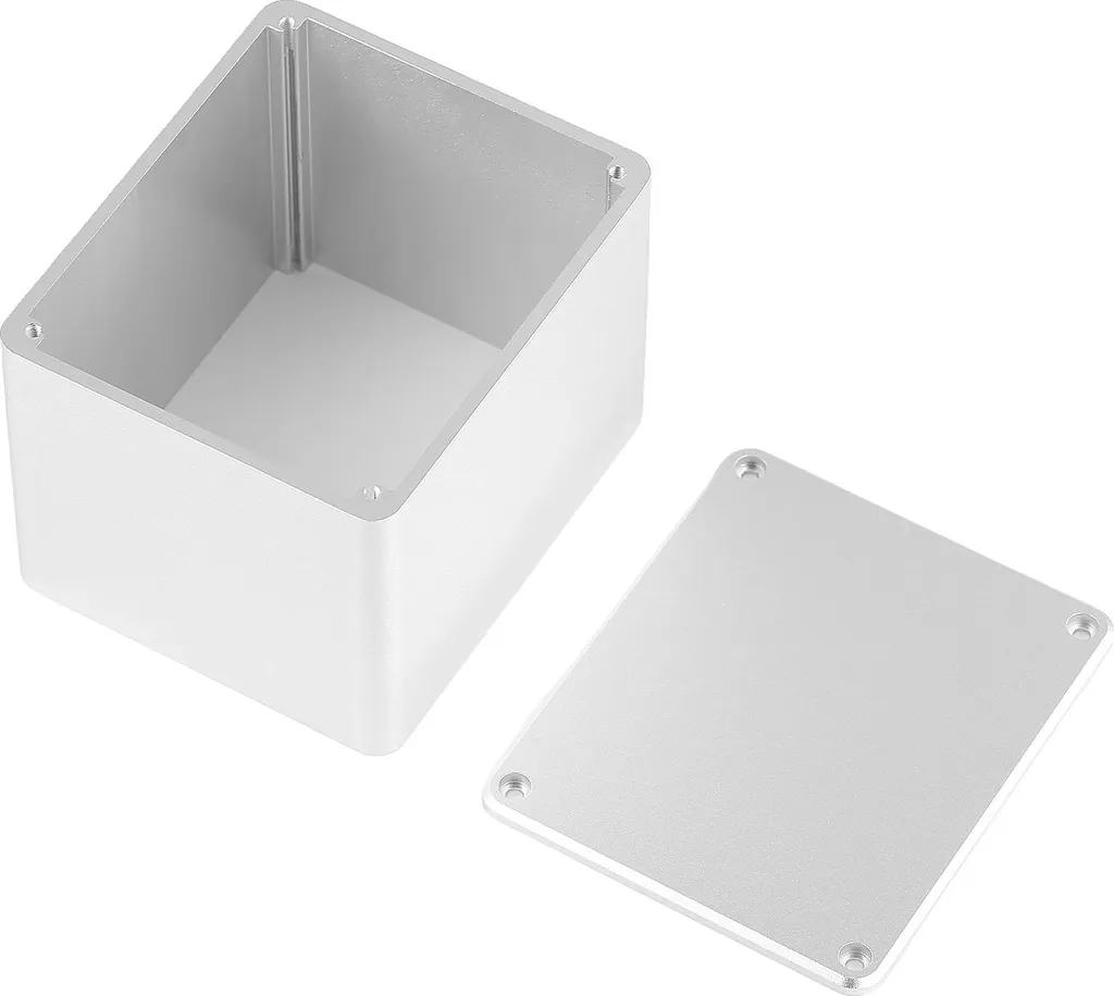 Boîtier en aluminium argent pour créer votre propre amplificateur audio