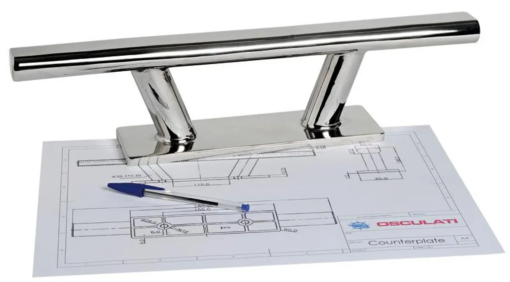 Taquet Nordik pour amarrer un grand bateau inox 316 poli miroir 500 mm