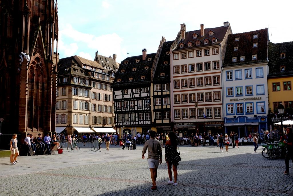 hansepuzzle 63410 - Marktplatz Puzzle, 2000 Teile, Natur, 90,0 x 60,0cm mit hochwertiger Aufbewahrung, Kartonbox und wiederverschließbarem Beutel