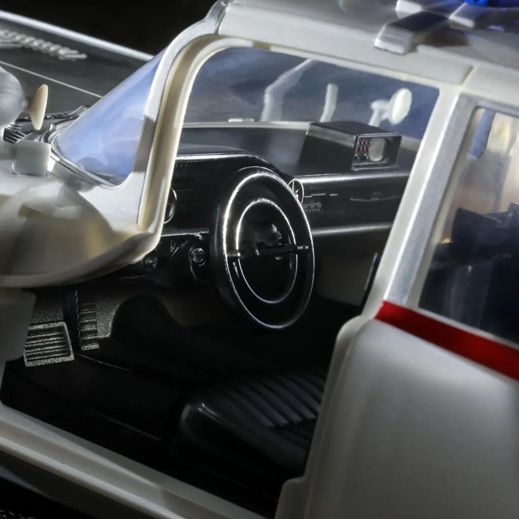 Véhicule de collection Ecto-1 Ghostbusters 1984 Hasbro 1/18 - 9