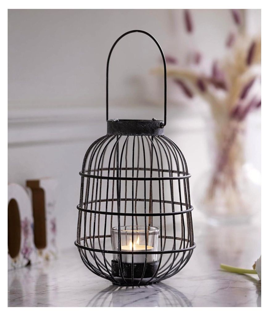 Windlichtlaterne aus Metall, grau und weiß gekalkt, Hängelaterne mit Windlichtglas, wetterfeste Gartenlaterne, Kerzenhalter, Balkon- und Gartende...