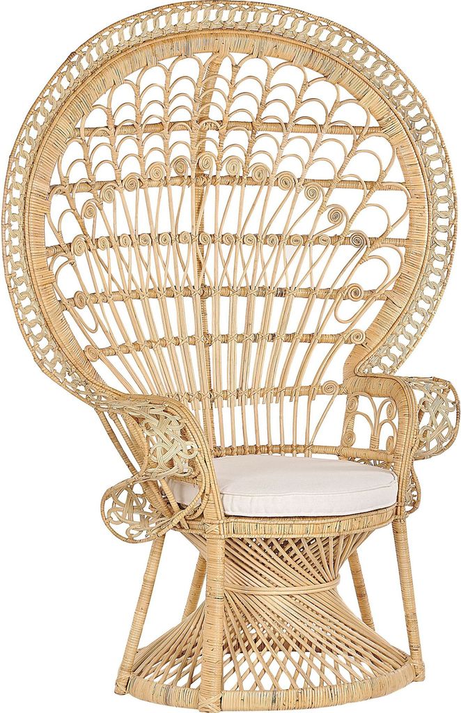 BELIANI Pfauensessel Beige Rattan mit Kissen aus Baumwolle Indoor u. Outdoor Garten Lounge Terrasse Patio Balkon Wohnzimmer Schlafzimmer Möbel