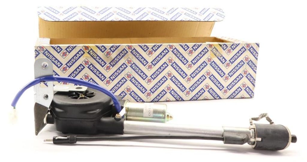 Original OE NISSAN Antenne 2820741F00