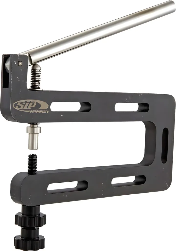 Restaurer votre Vespa avec la pince à rivets SIP pour rails de sol
