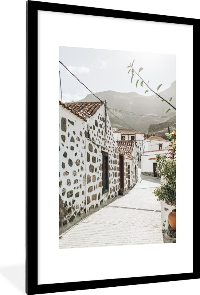 MuchoWow Gerahmtes Poster Haus - Weiß - Berg 60x90 cm - Poster mit Schwarzem Bilderrahmen Wandposter Rahmen Foto Bilder - Dekoration - Wandposte...