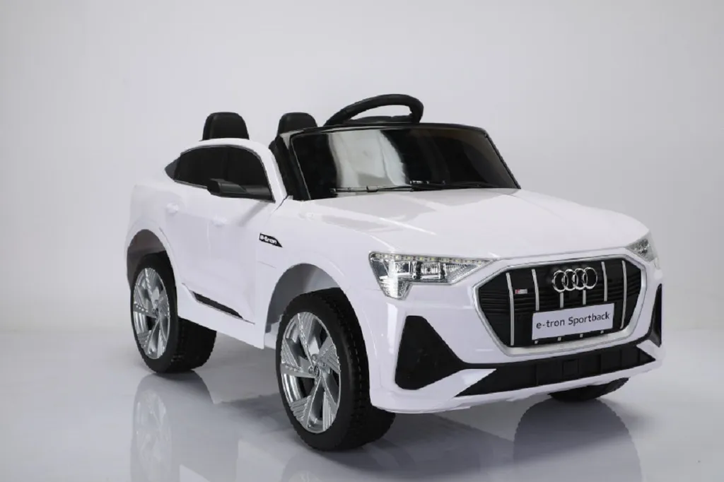 Audi E-Tron Sportback pour enfant : conduite sécurisée avec télécommande