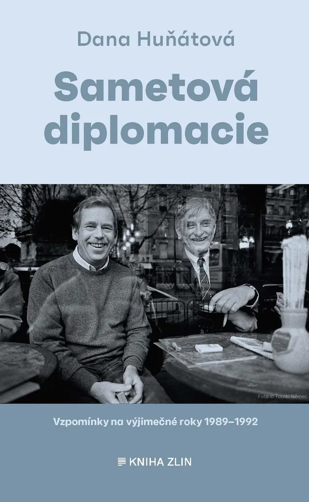 Comprendre la Transition Polonaise Sametová diplomacie par Huňátová