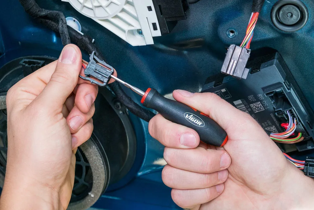VIGOR V4451 Set de 23 extracteurs de câbles pour électricité auto